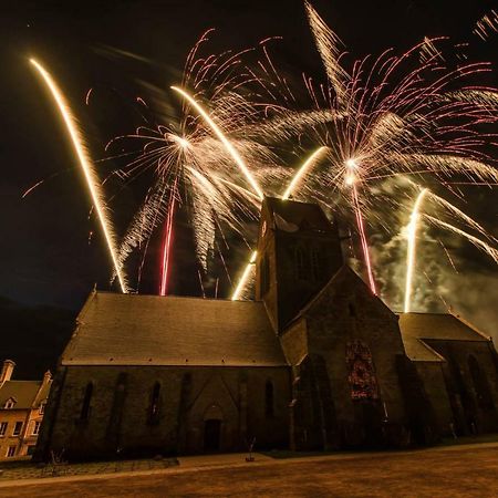Gite Le Sainte Mere Eglise Bagian luar foto