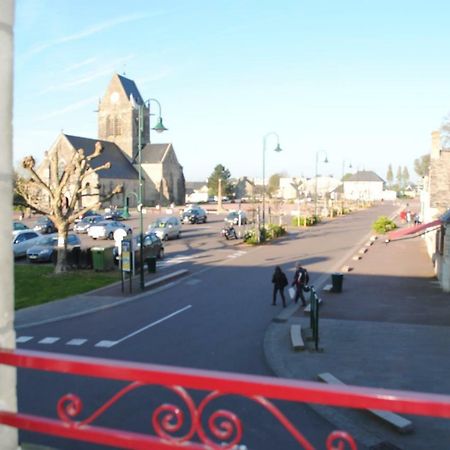 Gite Le Sainte Mere Eglise Bagian luar foto