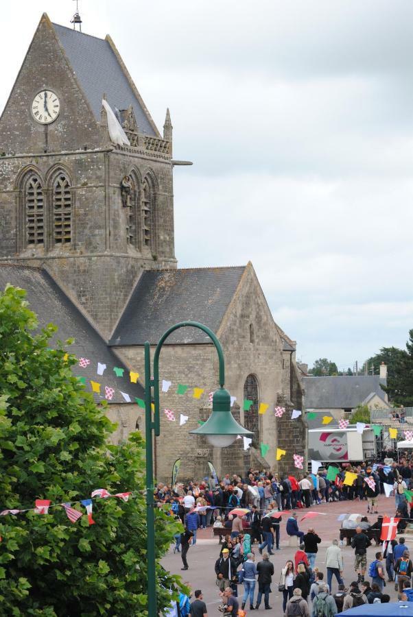 Gite Le Sainte Mere Eglise Bagian luar foto